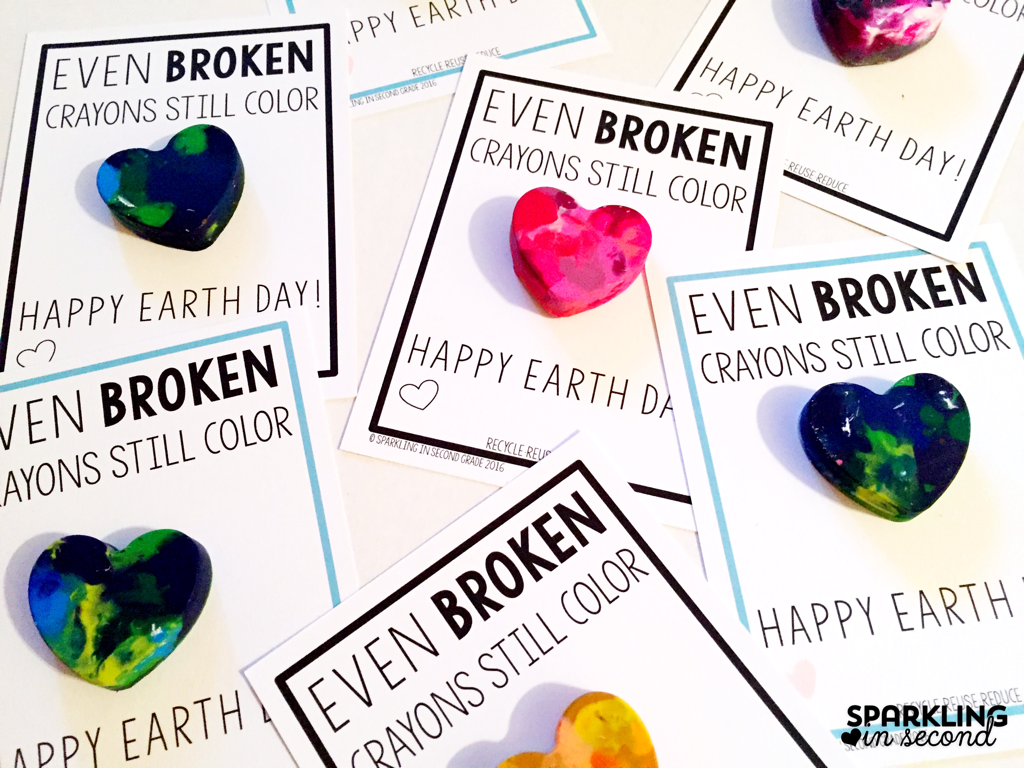 Earth Day is such a wonderful day to celebrate our earth! Here is a fun little gift you can give your students, recycled crayon hearts from melted crayons!