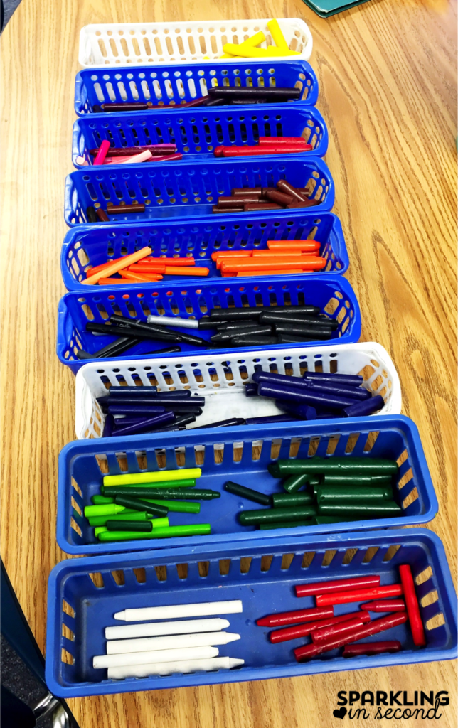 Earth Day is such a wonderful day to celebrate our earth! Here is a fun little gift you can give your students, recycled crayon hearts from melted crayons!